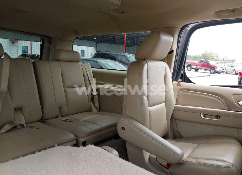Photo 8 of 2013 Cadillac Escalade ESV LUXURY (VIN 1GYS3HEF8DR135928)