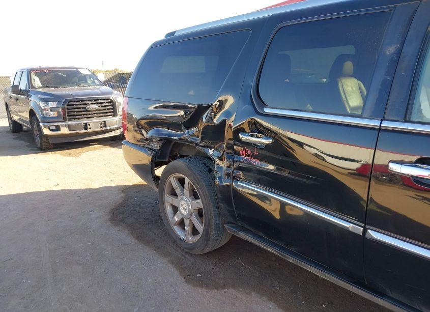 Photo 6 of 2012 Cadillac Escalade ESV LUXURY (VIN 1GYS3HEF9CR201174)