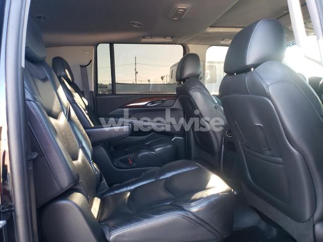 Photo 5 of 2019 CADILLAC ESCALADE ESV LUXURY (VIN 1GYS3HKJ7KR147025)