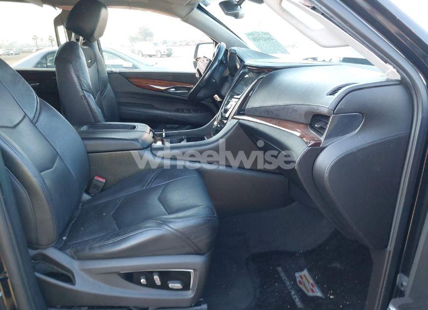 Photo 5 of 2015 Cadillac Escalade LUXURY (VIN 1GYS3MKJ2FR614950)