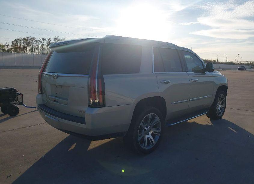Photo 4 of 2015 Cadillac Escalade LUXURY (VIN 1GYS3MKJ4FR610298)