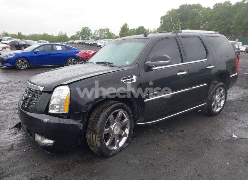 Photo 2 of 2012 Cadillac Escalade LUXURY (VIN 1GYS4BEF1CR101807)