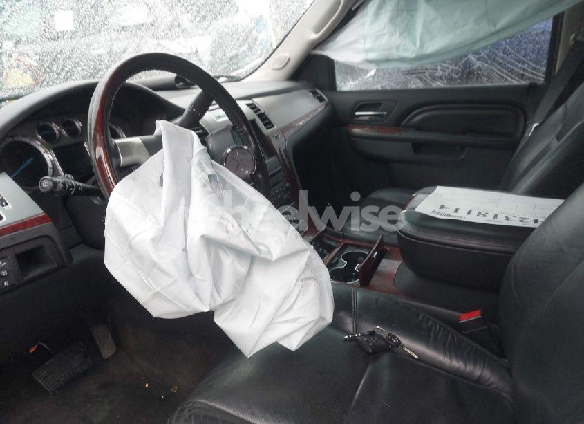 Photo 5 of 2012 Cadillac Escalade LUXURY (VIN 1GYS4BEF1CR101807)