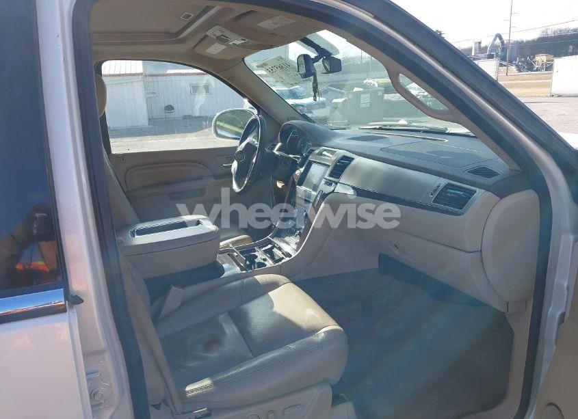 Photo 5 of 2012 Cadillac Escalade LUXURY (VIN 1GYS4BEF5CR155238)