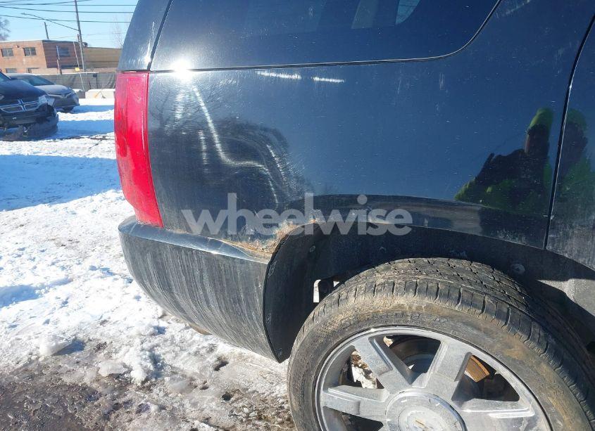 Photo 18 of 2011 Cadillac Escalade LUXURY (VIN 1GYS4BEFXBR143441)