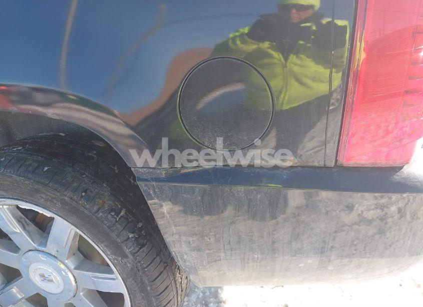 Photo 19 of 2011 Cadillac Escalade LUXURY (VIN 1GYS4BEFXBR143441)