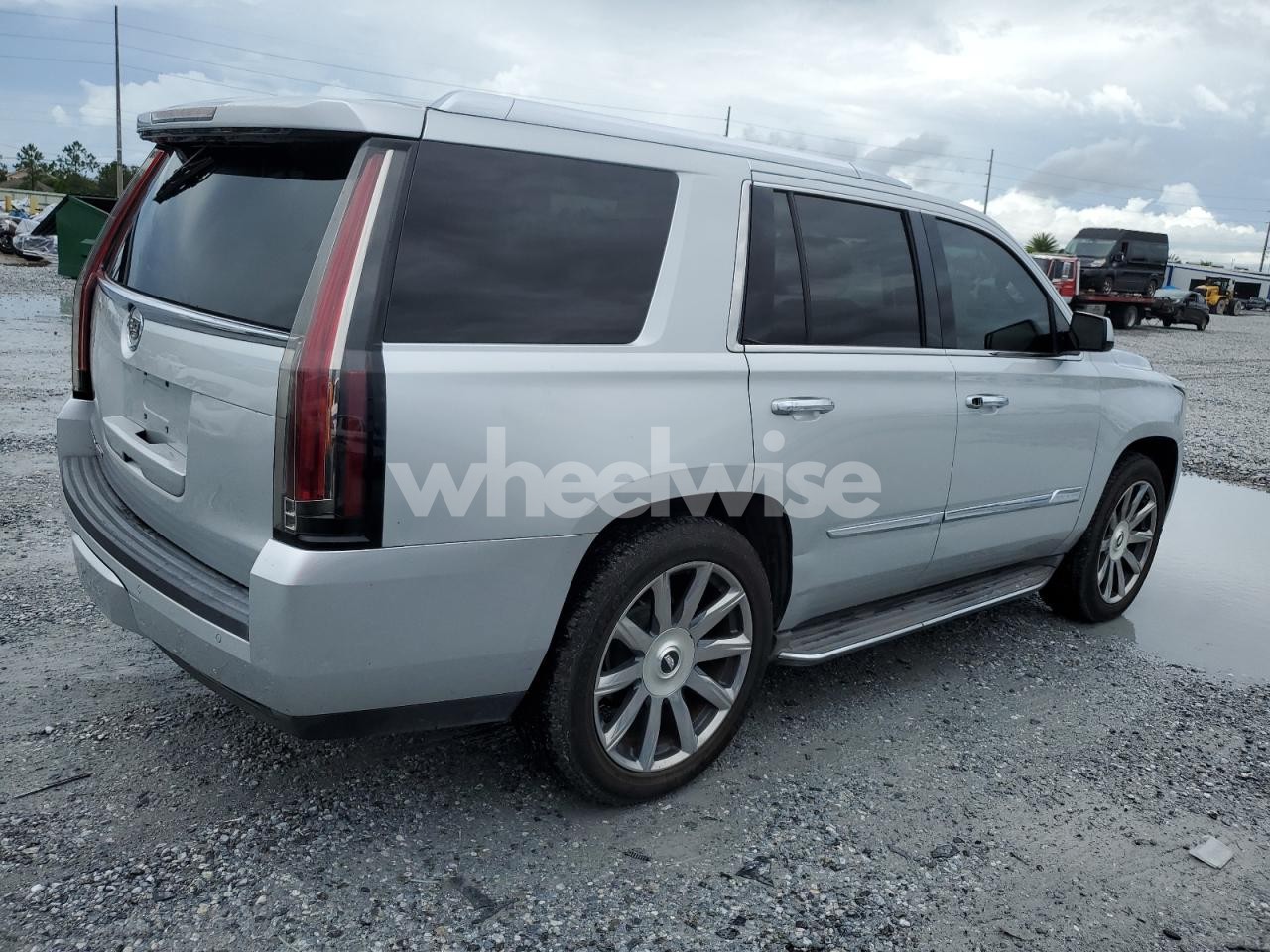 Photo 3 of 2015 CADILLAC ESCALADE LUXURY (VIN 1GYS4BKJ8FR227238)