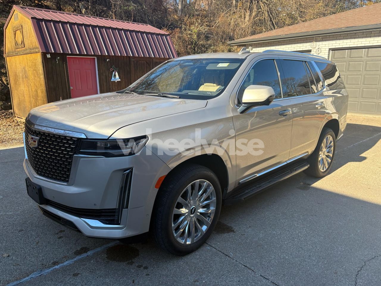 Photo 2 of 2024 CADILLAC ESCALADE PREMIUM LUXURY (VIN 1GYS4BKL9RR241428)