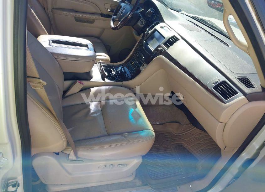 Photo 5 of 2013 Cadillac Escalade PREMIUM (VIN 1GYS4CEF4DR159529)