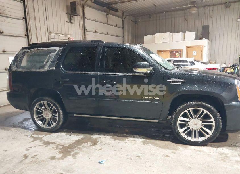 Photo 13 of 2013 Cadillac Escalade PREMIUM (VIN 1GYS4CEFXDR209348)