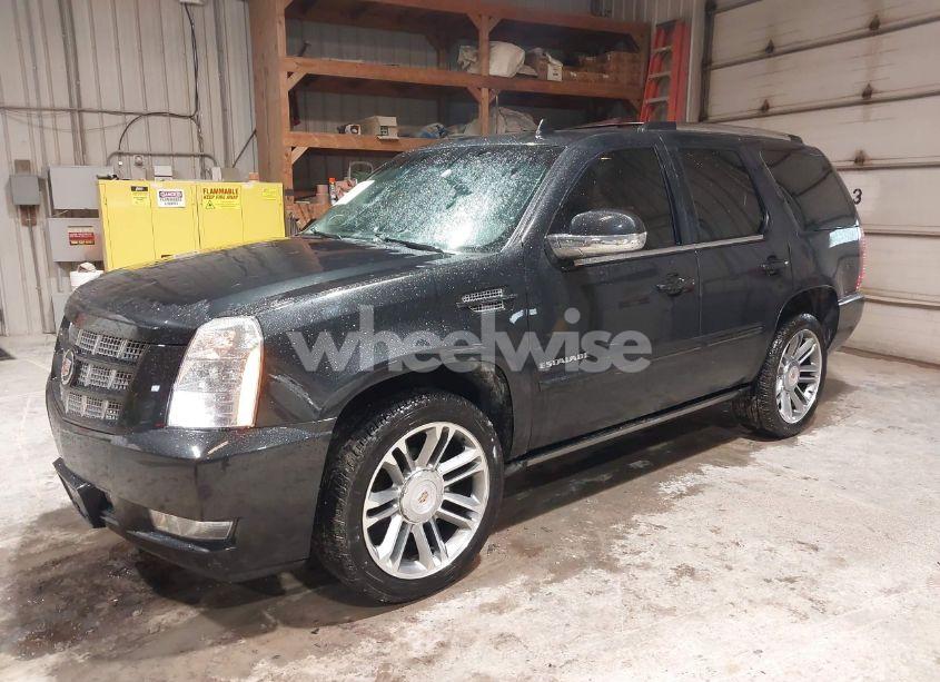 Photo 2 of 2013 Cadillac Escalade PREMIUM (VIN 1GYS4CEFXDR209348)