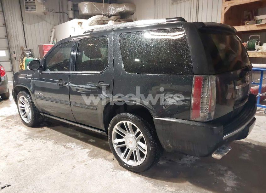 Photo 3 of 2013 Cadillac Escalade PREMIUM (VIN 1GYS4CEFXDR209348)