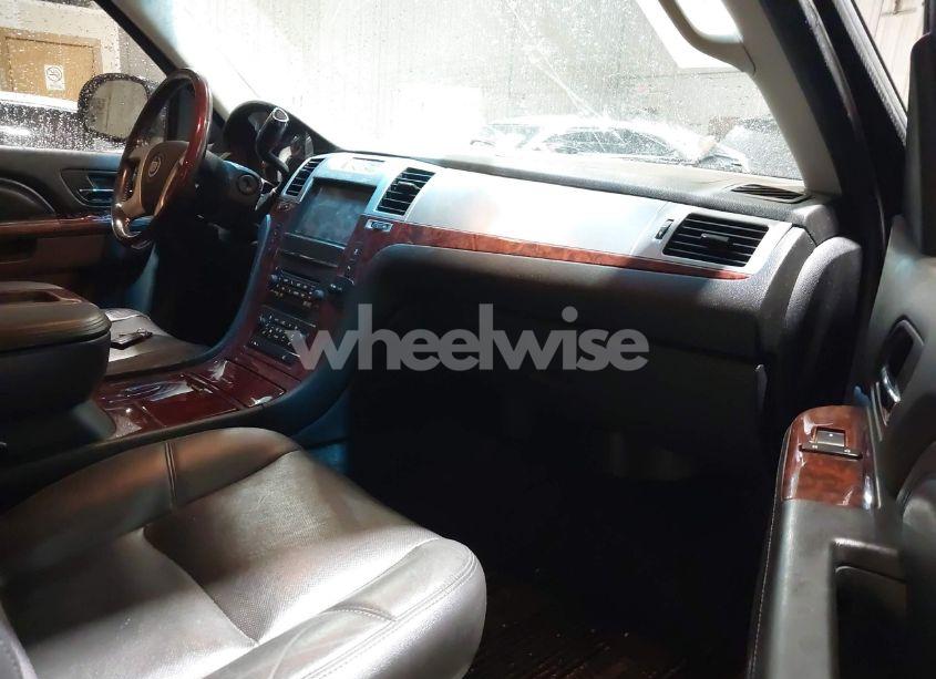 Photo 5 of 2013 Cadillac Escalade PREMIUM (VIN 1GYS4CEFXDR209348)