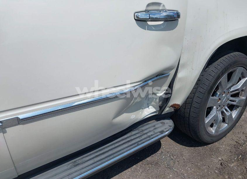 Photo 6 of 2013 Cadillac Escalade ESV LUXURY (VIN 1GYS4HEF1DR228321)