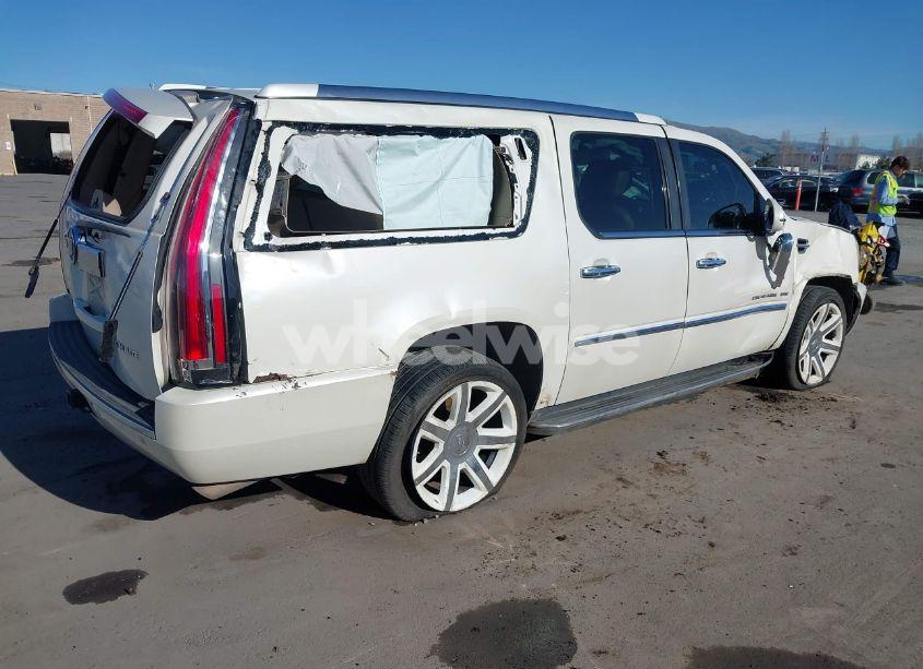 Photo 4 of 2011 Cadillac Escalade ESV LUXURY (VIN 1GYS4HEF9BR203728)