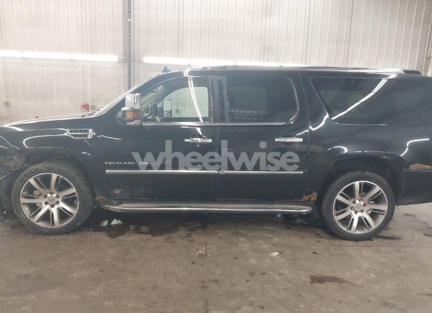 Photo 15 of 2011 Cadillac Escalade ESV LUXURY (VIN 1GYS4HEFXBR157097)