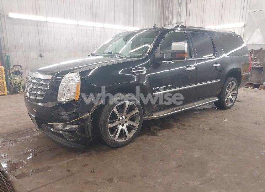 Photo 2 of 2011 Cadillac Escalade ESV LUXURY (VIN 1GYS4HEFXBR157097)