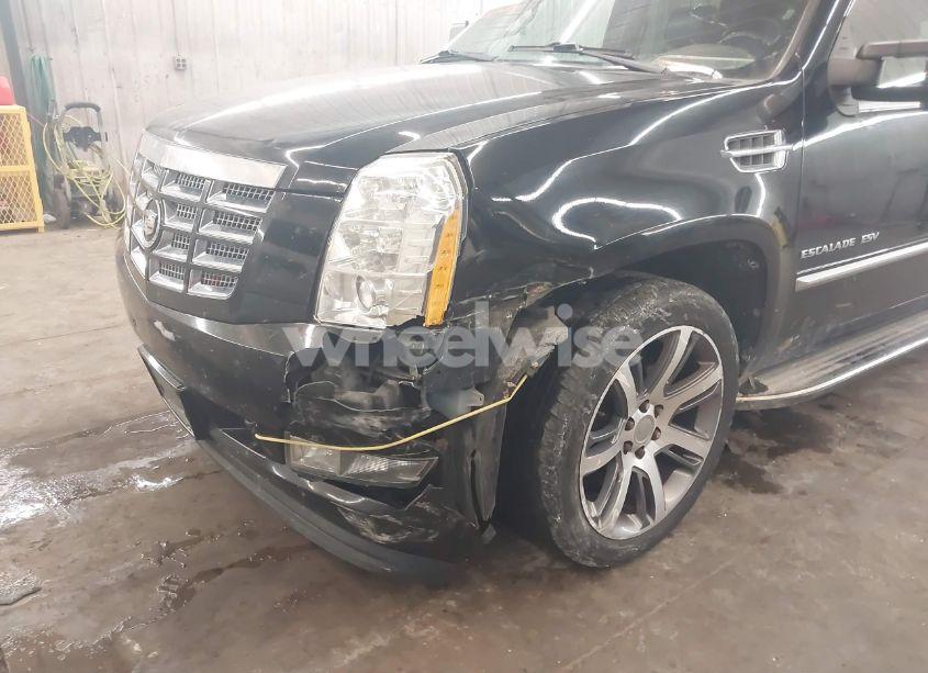 Photo 6 of 2011 Cadillac Escalade ESV LUXURY (VIN 1GYS4HEFXBR157097)