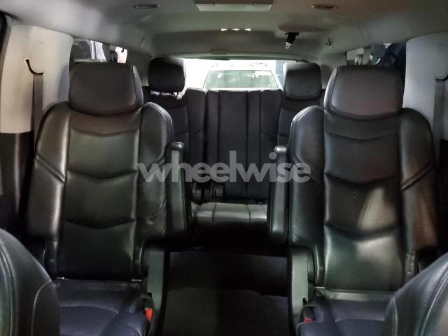 Photo 5 of 2019 CADILLAC ESCALADE ESV LUXURY (VIN 1GYS4HKJ6KR343244)