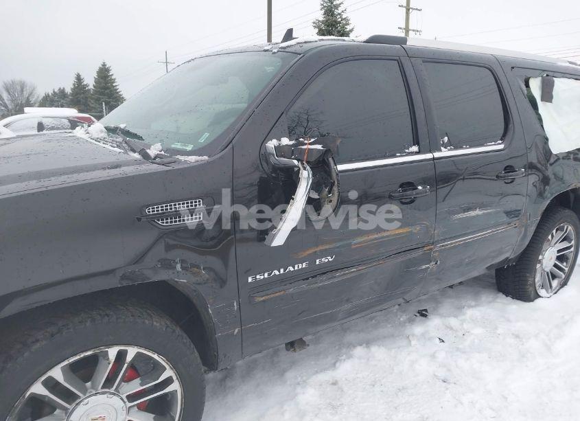 Photo 6 of 2012 Cadillac Escalade ESV PREMIUM (VIN 1GYS4JEF0CR310045)