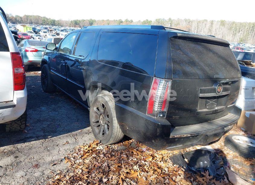 Photo 3 of 2013 Cadillac Escalade ESV PREMIUM (VIN 1GYS4JEF3DR185284)