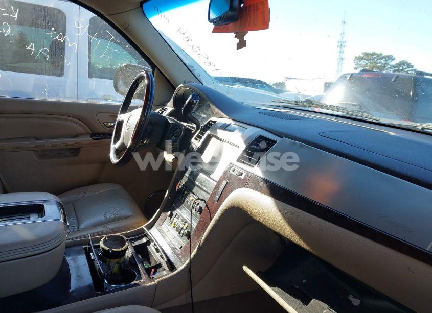 Photo 5 of 2013 Cadillac Escalade ESV PREMIUM (VIN 1GYS4JEF3DR185284)