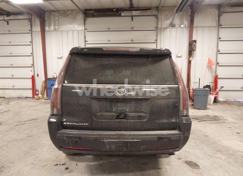 Photo 16 of 2015 Cadillac Escalade ESV PREMIUM (VIN 1GYS4JKJ1FR246871)