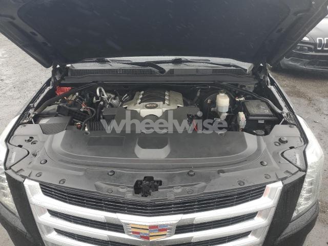 2019 CADILLAC ESCALADE ESV PREMIUM LUXURY (VIN 1GYS4JKJ2KR242886) main photo