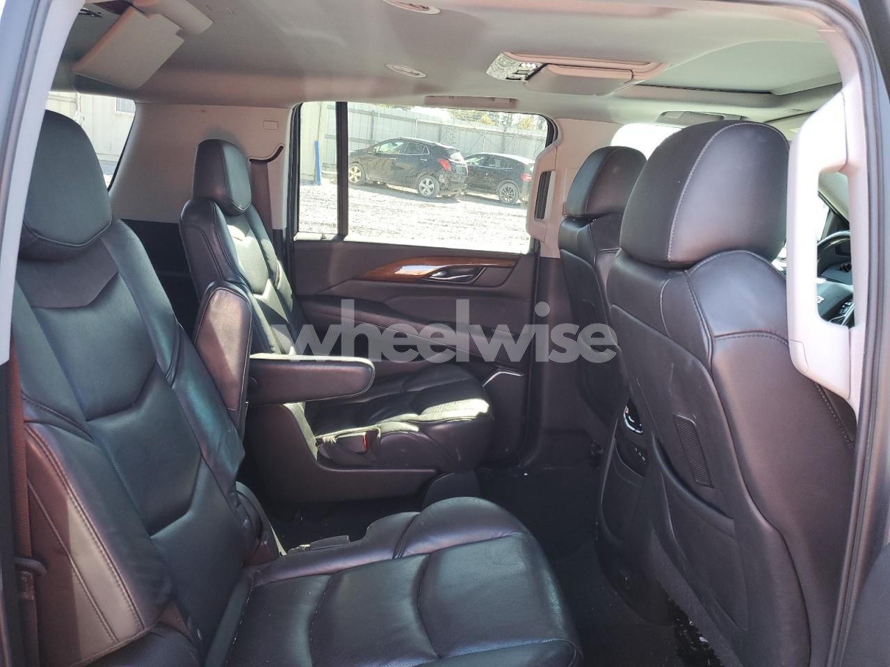 Photo 11 of 2019 CADILLAC ESCALADE ESV PREMIUM LUXURY (VIN 1GYS4JKJ3KR348330)