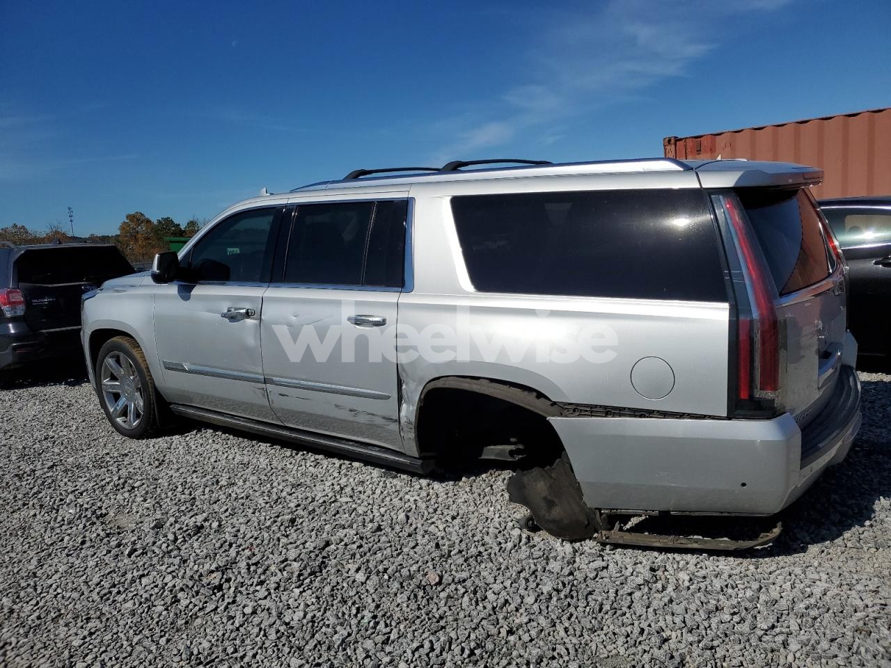 Photo 2 of 2019 CADILLAC ESCALADE ESV PREMIUM LUXURY (VIN 1GYS4JKJ3KR348330)