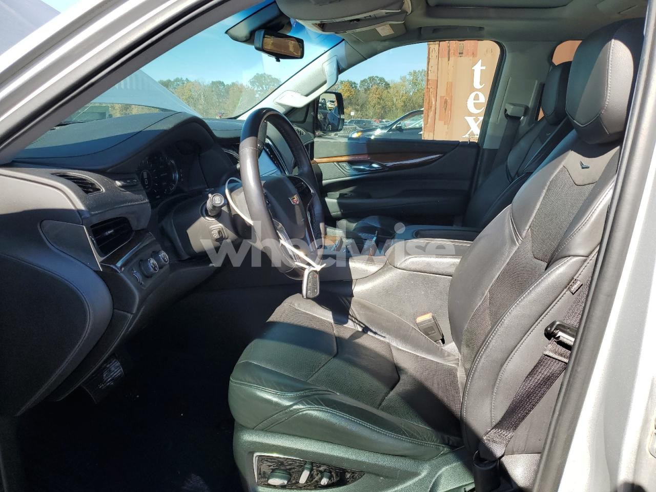 Photo 7 of 2019 CADILLAC ESCALADE ESV PREMIUM LUXURY (VIN 1GYS4JKJ3KR348330)