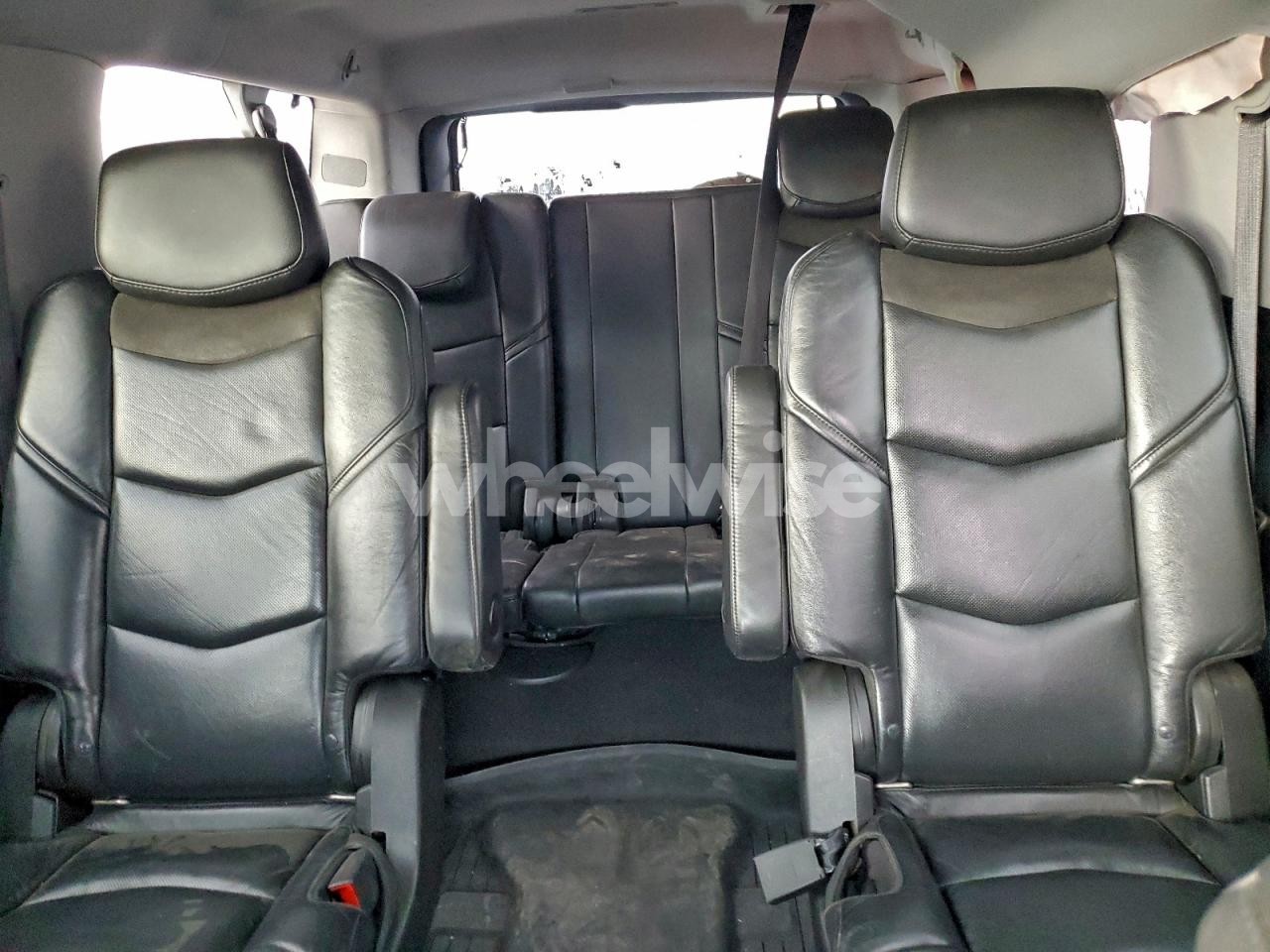 Photo 10 of 2019 CADILLAC ESCALADE ESV PREMIUM LUXURY (VIN 1GYS4JKJ4KR219478)