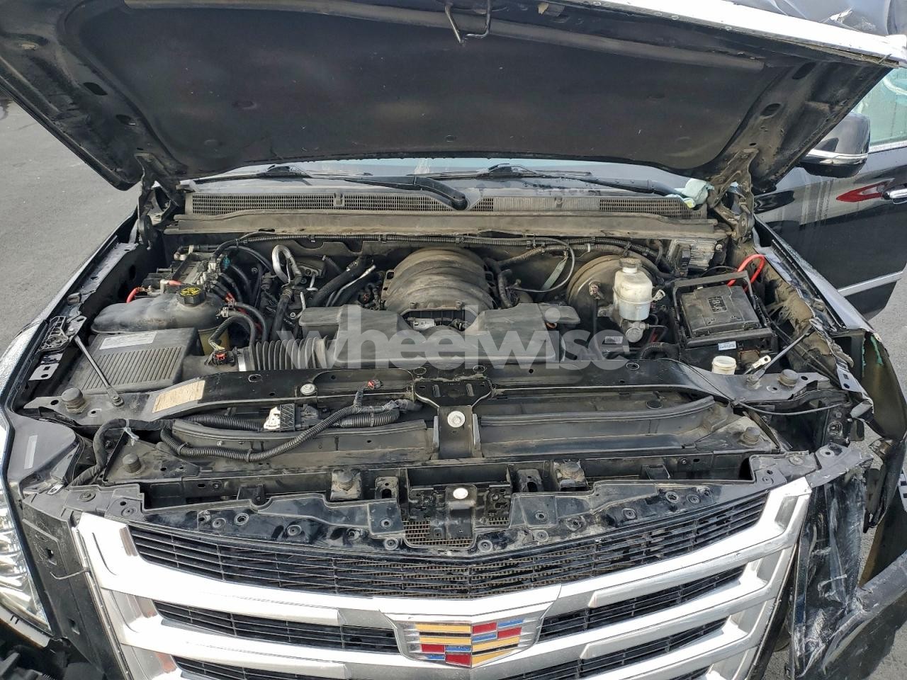 Photo 12 of 2019 CADILLAC ESCALADE ESV PREMIUM LUXURY (VIN 1GYS4JKJ4KR219478)