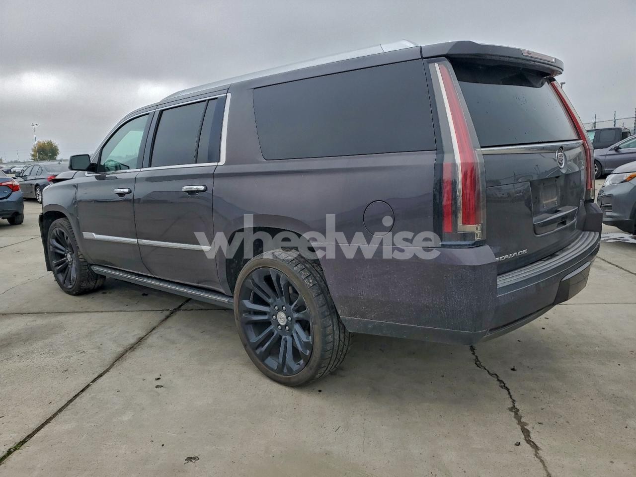 Photo 2 of 2015 CADILLAC ESCALADE ESV PREMIUM (VIN 1GYS4JKJ8FR293766)