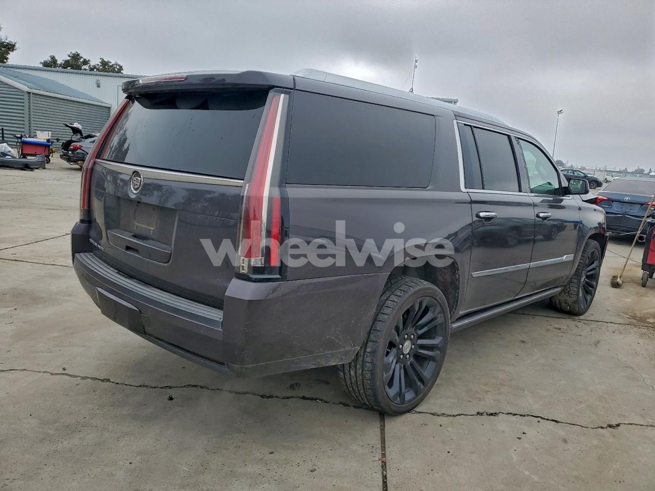 Photo 3 of 2015 CADILLAC ESCALADE ESV PREMIUM (VIN 1GYS4JKJ8FR293766)