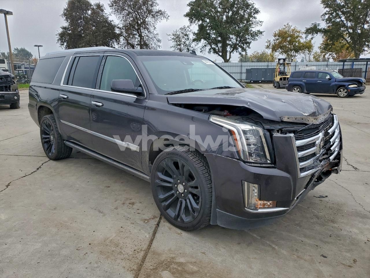 Photo 4 of 2015 CADILLAC ESCALADE ESV PREMIUM (VIN 1GYS4JKJ8FR293766)