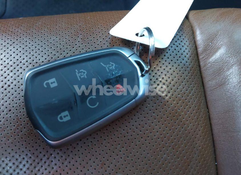 Photo 11 of 2015 Cadillac Escalade ESV PREMIUM (VIN 1GYS4JKJXFR291842)