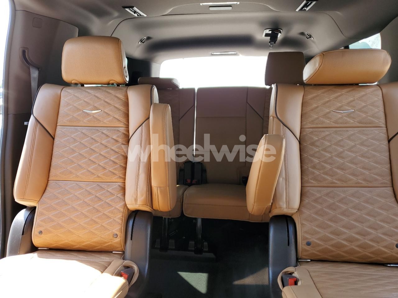 Photo 10 of 2022 CADILLAC ESCALADE ESV PREMIUM LUXURY (VIN 1GYS4LKL2NR117727)