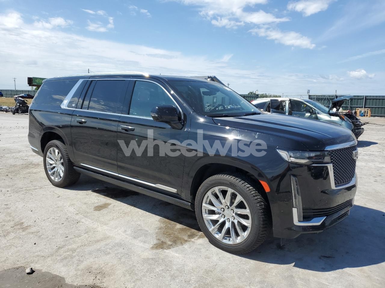 Photo 4 of 2022 CADILLAC ESCALADE ESV PREMIUM LUXURY (VIN 1GYS4LKL2NR117727)