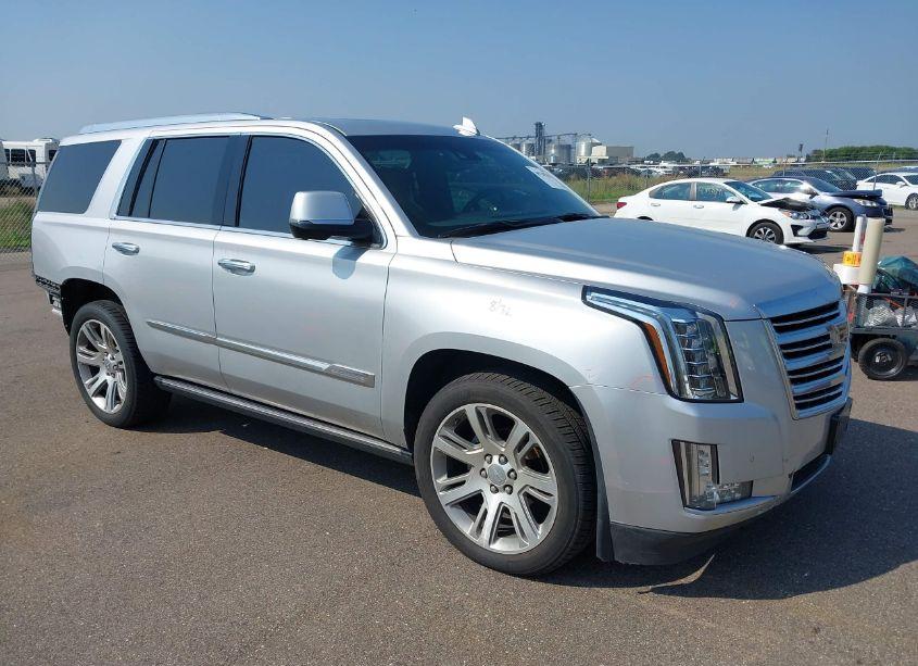 2015 Cadillac Escalade PLATINUM (VIN 1GYS4PKJ2FR570463) main photo