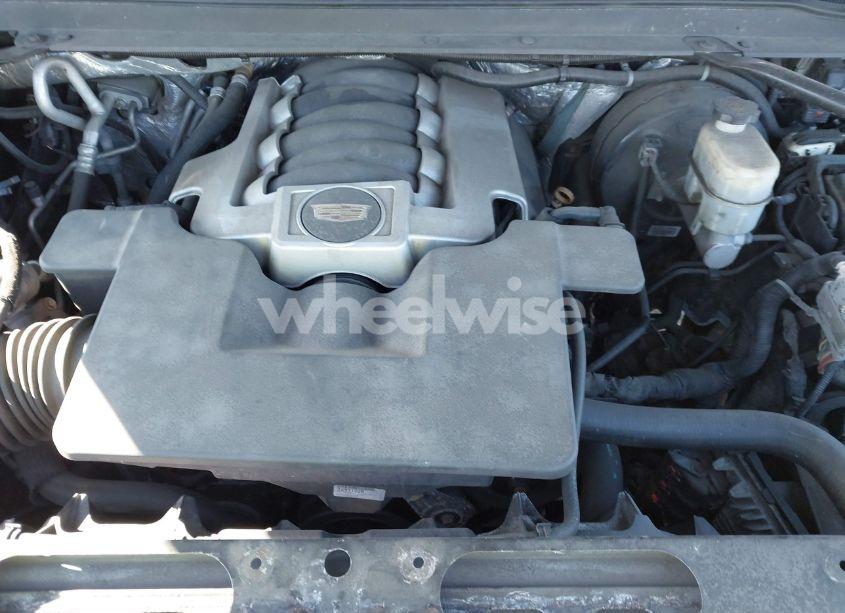 Photo 10 of 2015 Cadillac Escalade PLATINUM (VIN 1GYS4PKJ4FR557066)