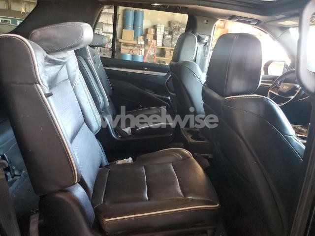 Photo 2 of 2025 CADILLAC ESCALADE PREMIUM LUXURY (VIN 1GYS9BRL7SR221143)