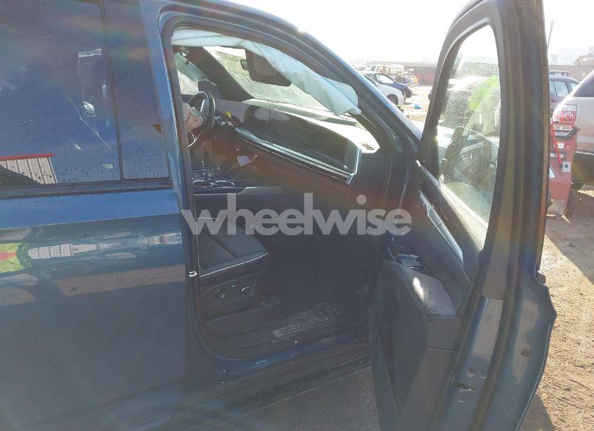 Photo 5 of 2025 Cadillac Escalade ESV SPORT (VIN 1GYS9PRLXSR129201)