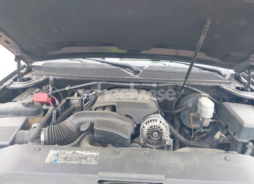 Photo 10 of 2010 Cadillac Escalade STANDARD (VIN 1GYUCAEF1AR264105)