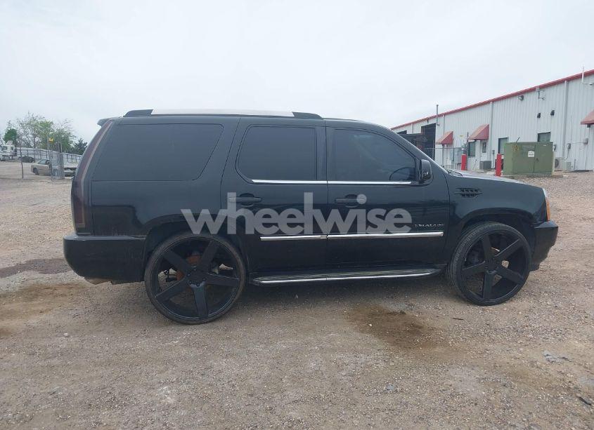 Photo 14 of 2010 Cadillac Escalade STANDARD (VIN 1GYUCAEF1AR264105)