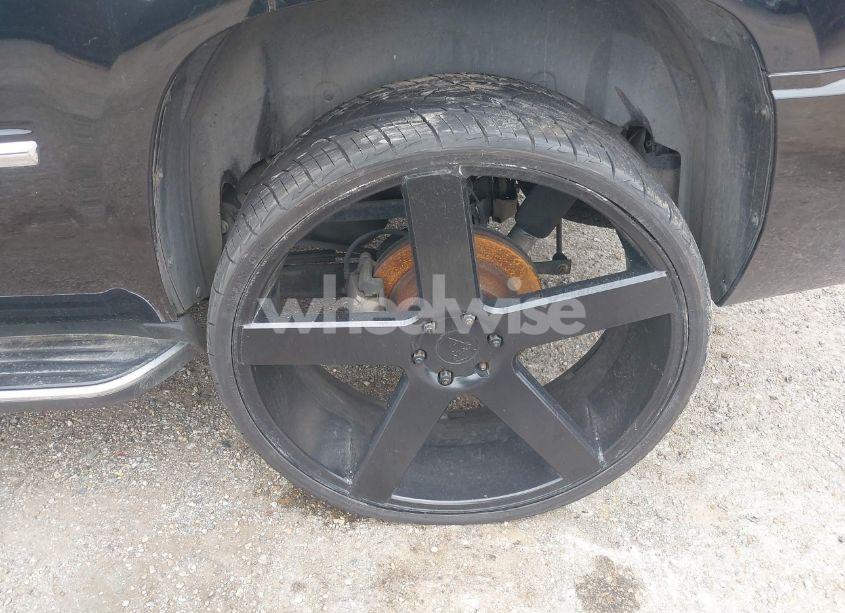 Photo 22 of 2010 Cadillac Escalade STANDARD (VIN 1GYUCAEF1AR264105)