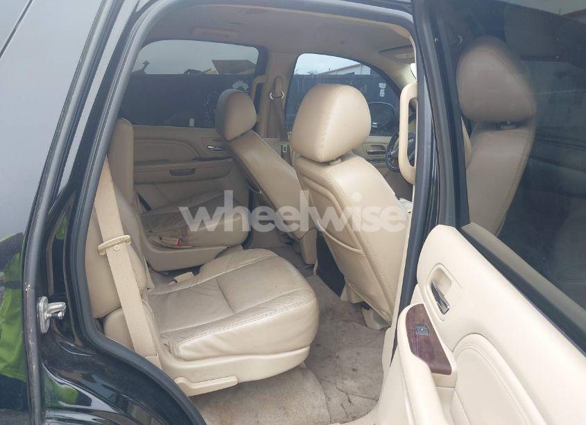 Photo 8 of 2010 Cadillac Escalade STANDARD (VIN 1GYUCAEF1AR264105)