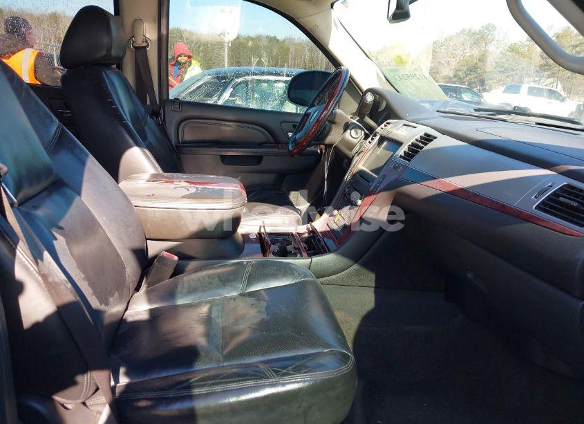 Photo 5 of 2010 Cadillac Escalade STANDARD (VIN 1GYUCAEF4AR226514)