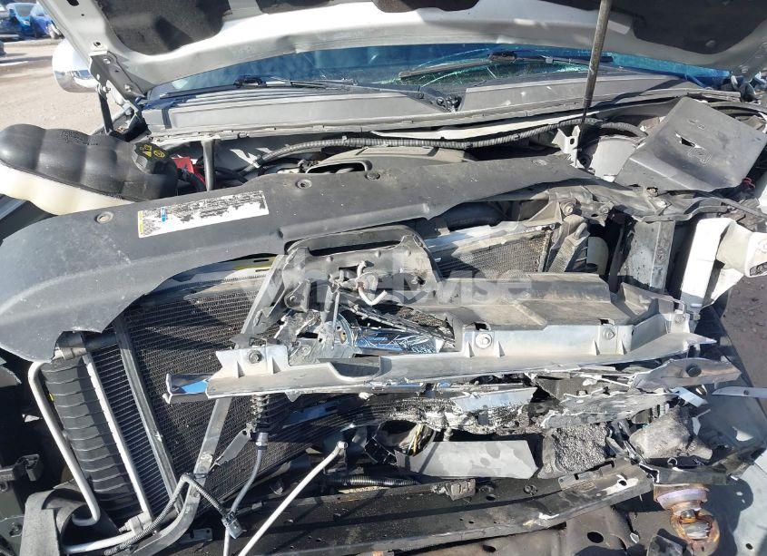 Photo 10 of 2010 Cadillac Escalade STANDARD (VIN 1GYUCAEF9AR180758)