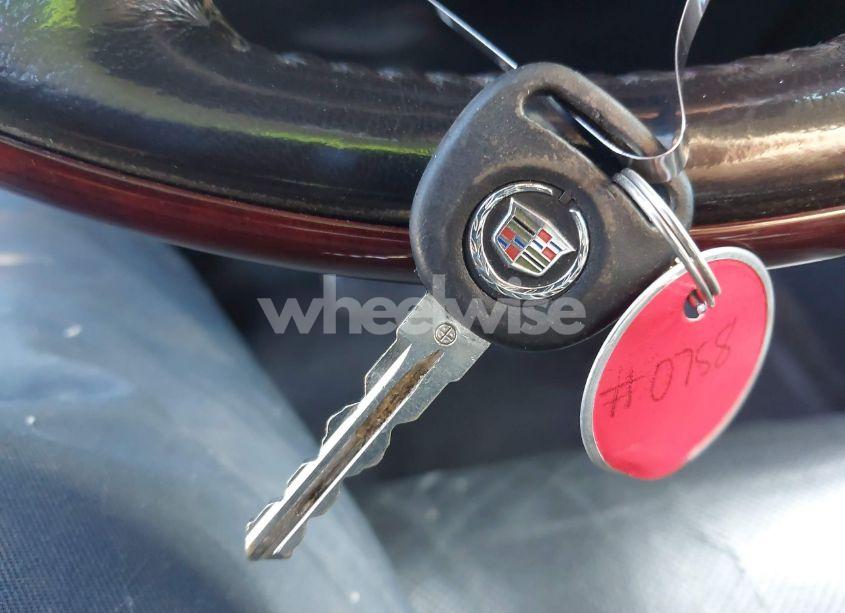 Photo 11 of 2010 Cadillac Escalade STANDARD (VIN 1GYUCAEF9AR180758)